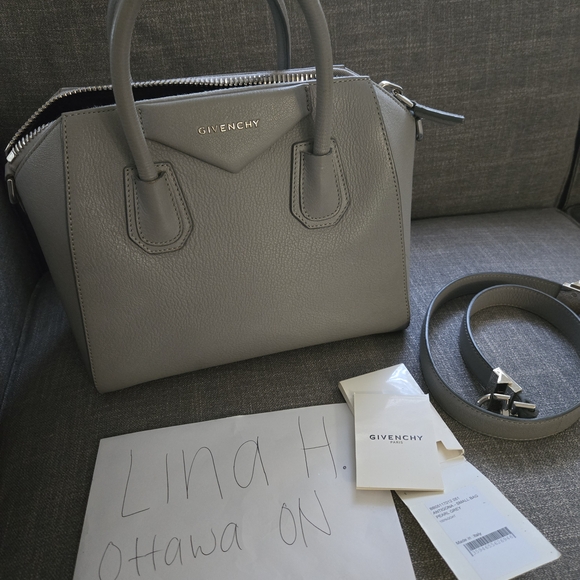 Givenchy Handbags - Givenchy Small Antigona in pearl grey
